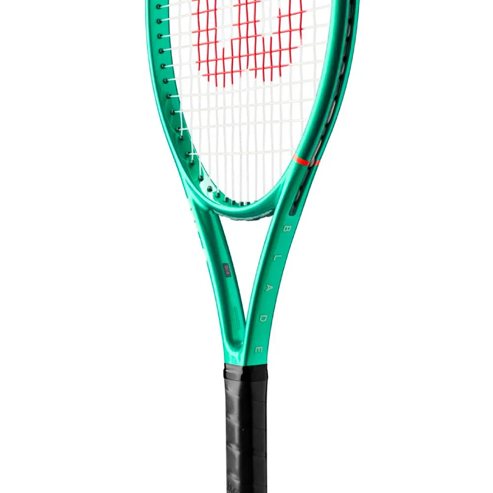 Wilson Blade 26 V10 ^