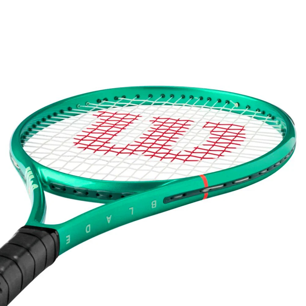 Wilson Blade 26 V10 ^